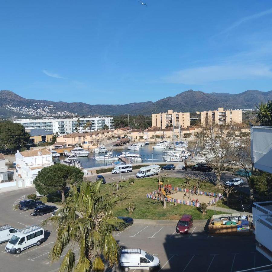 Atico Of 3 Rooms, Total 130M² Just For You With A 60 M² Terrace, Swimming Pool, Mountain And Marina View. Rosas Exteriör bild