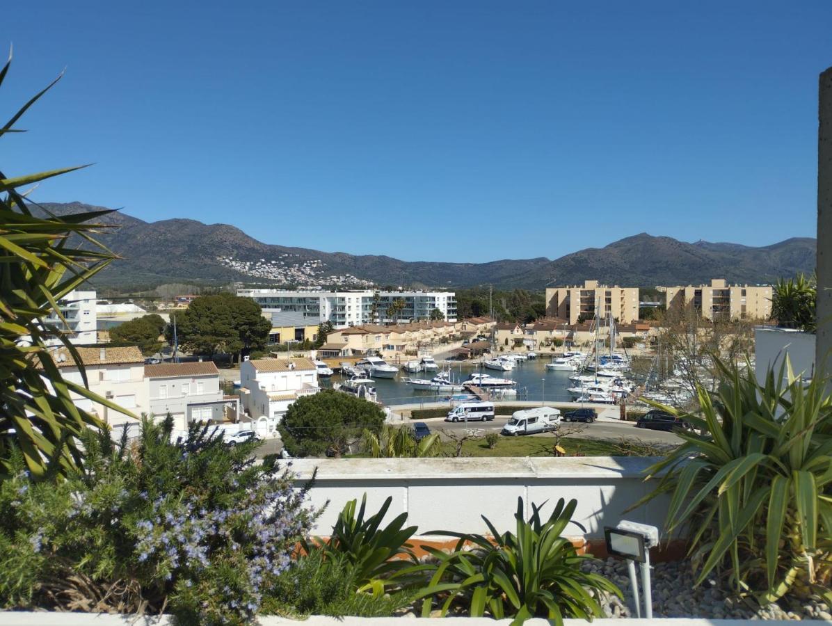 Atico Of 3 Rooms, Total 130M² Just For You With A 60 M² Terrace, Swimming Pool, Mountain And Marina View. Rosas Exteriör bild